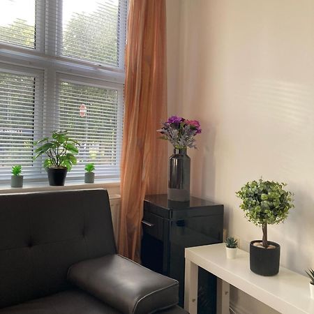 Ocean Waves Apartment Near Bournemouth Beach 外观 照片