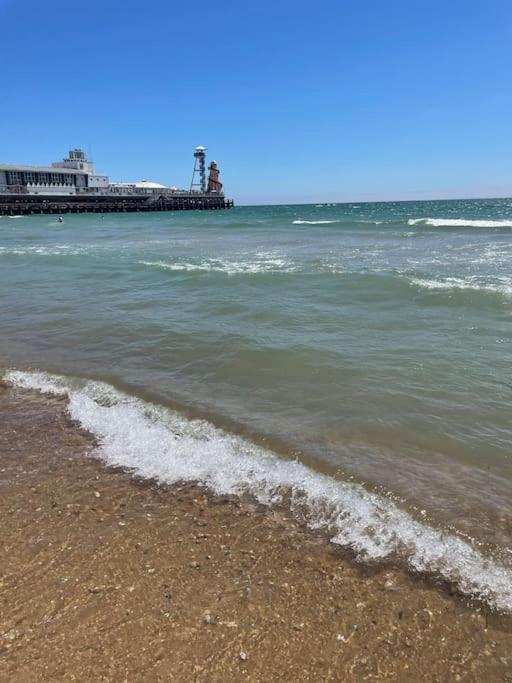 Ocean Waves Apartment Near Bournemouth Beach 外观 照片