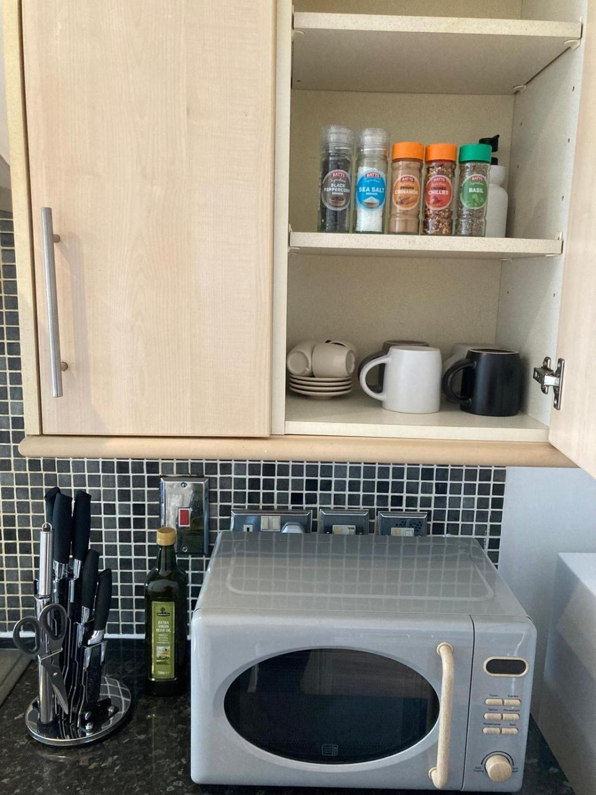 Ocean Waves Apartment Near Bournemouth Beach 外观 照片
