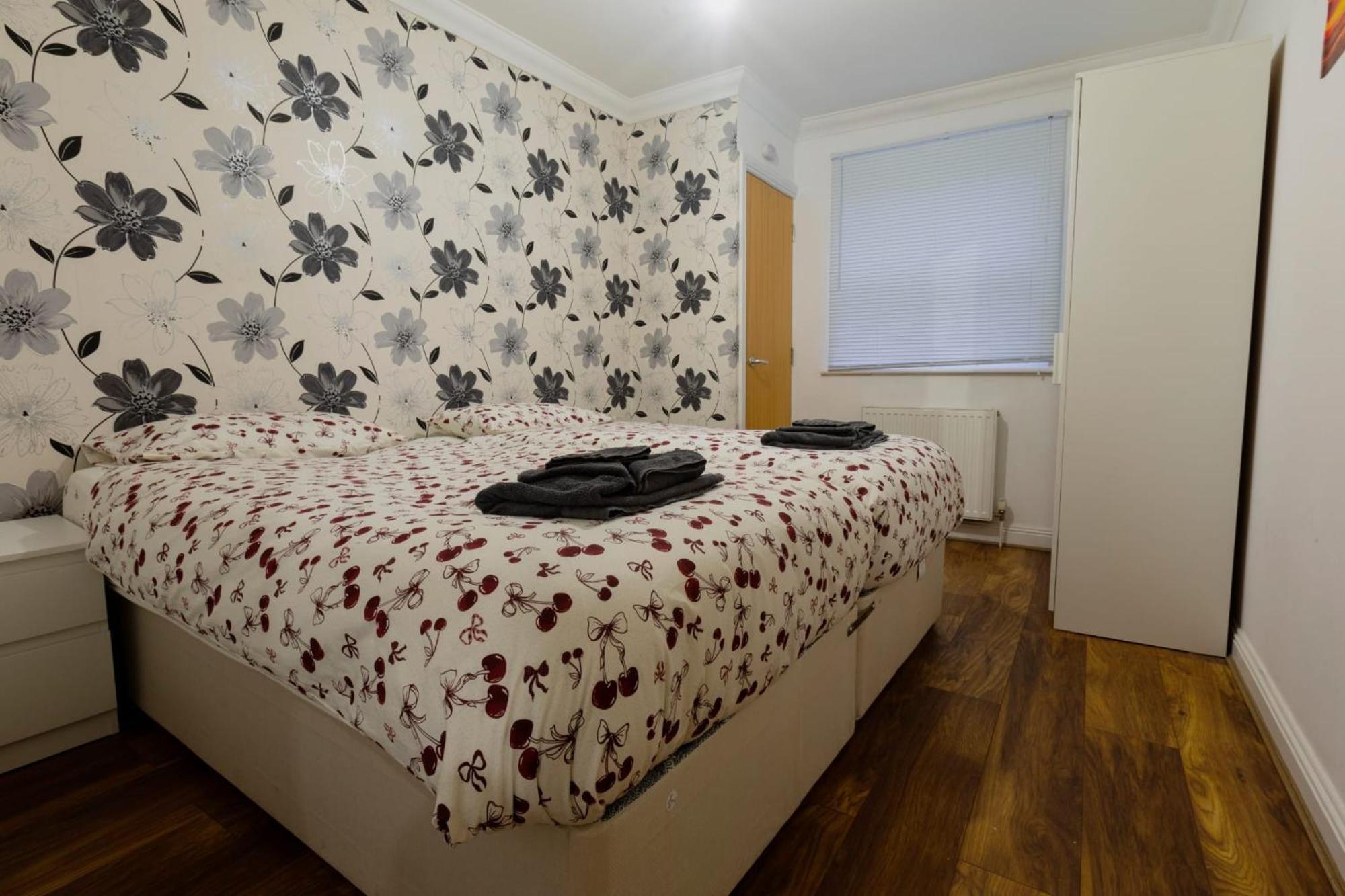 Ocean Waves Apartment Near Bournemouth Beach 外观 照片